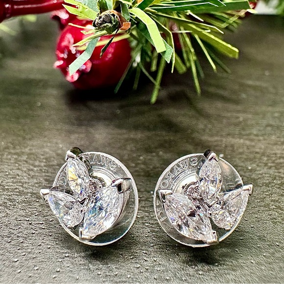 Swarovski Studs - Picture 2 of 3